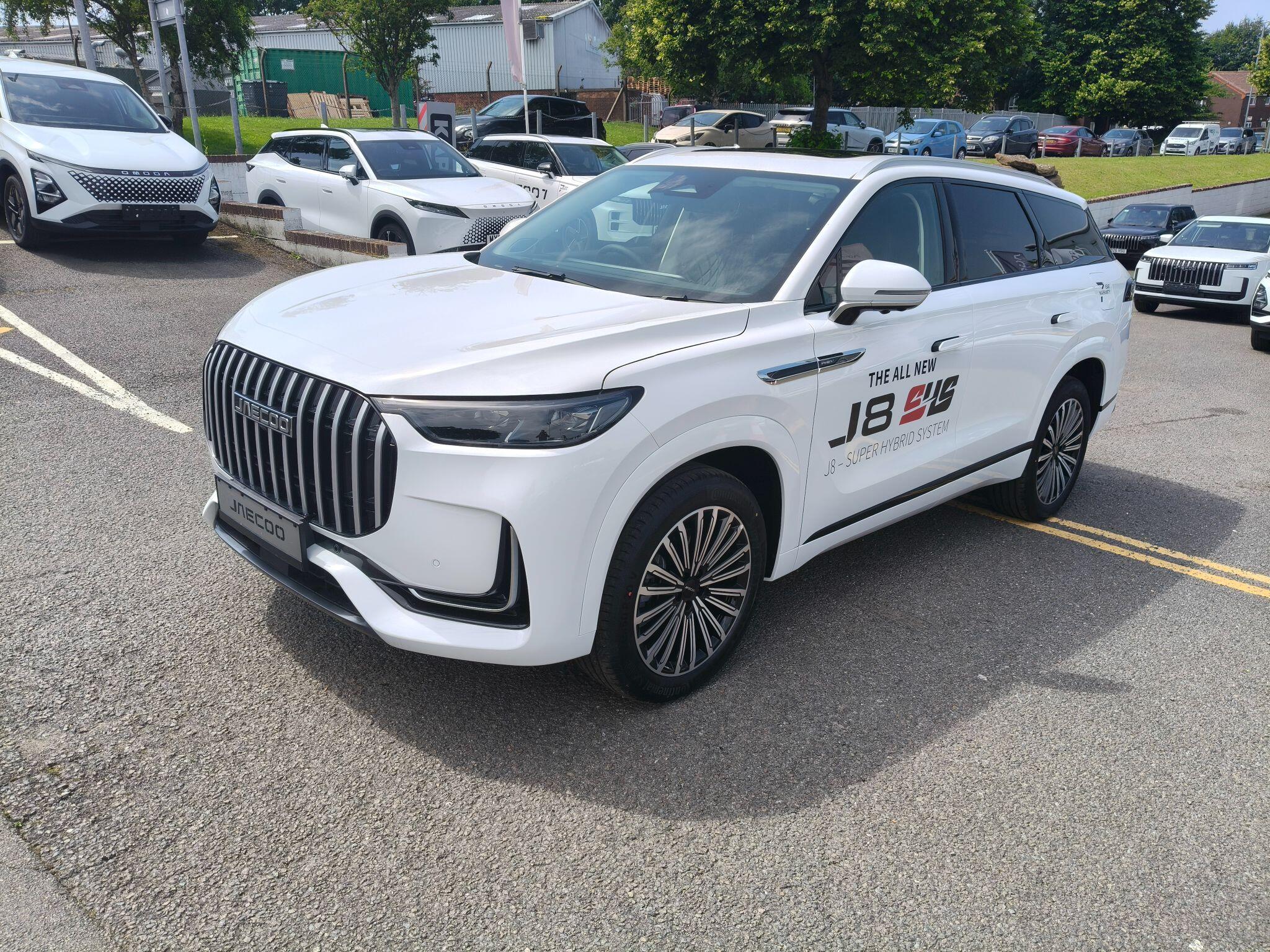 Large vehicle image